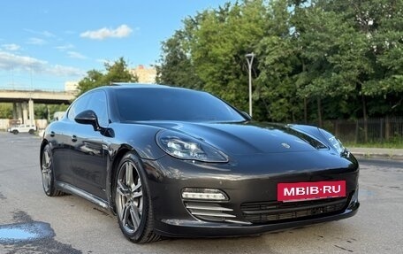 Porsche Panamera II рестайлинг, 2011 год, 2 350 000 рублей, 2 фотография