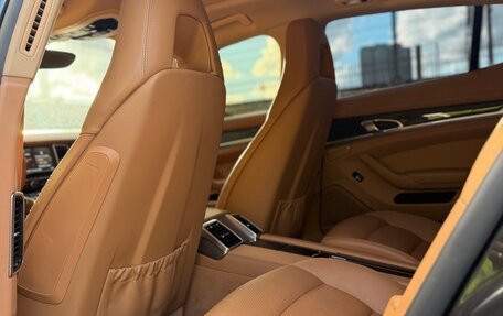 Porsche Panamera II рестайлинг, 2011 год, 2 350 000 рублей, 17 фотография