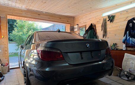 BMW 5 серия, 2005 год, 1 800 000 рублей, 2 фотография