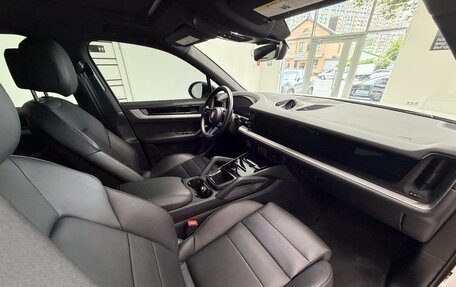 Porsche Cayenne III, 2023 год, 14 500 000 рублей, 16 фотография