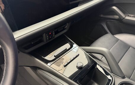 Porsche Cayenne III, 2023 год, 14 500 000 рублей, 19 фотография