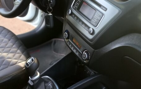 KIA Rio III рестайлинг, 2016 год, 900 000 рублей, 11 фотография