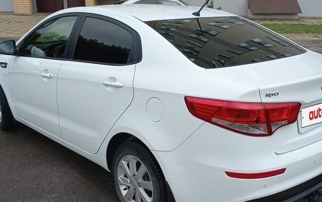 KIA Rio III рестайлинг, 2016 год, 900 000 рублей, 4 фотография