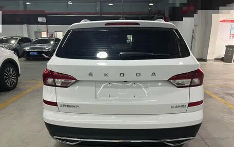 Skoda Kamiq I, 2023 год, 1 700 000 рублей, 5 фотография