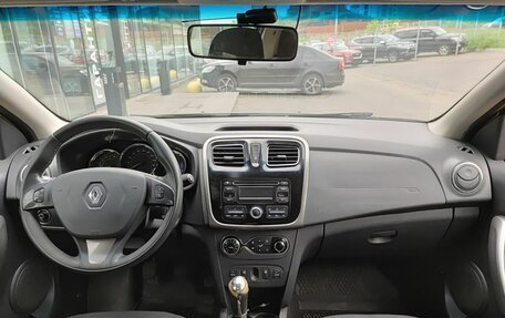 Renault Sandero II рестайлинг, 2016 год, 860 000 рублей, 17 фотография