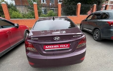 Hyundai Solaris II рестайлинг, 2011 год, 900 000 рублей, 2 фотография