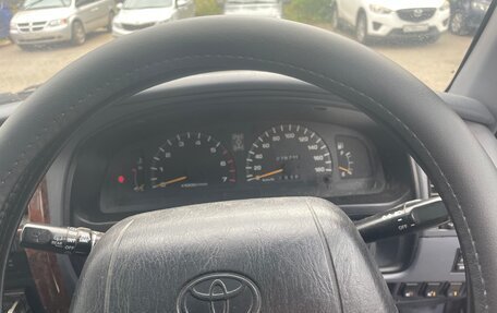 Toyota Hilux Surf III рестайлинг, 1997 год, 1 200 000 рублей, 4 фотография