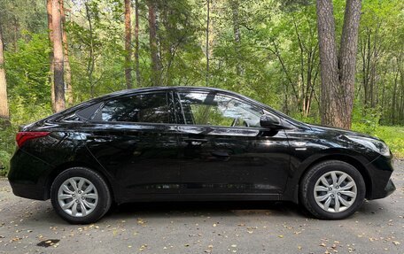 Hyundai Solaris II рестайлинг, 2019 год, 1 400 000 рублей, 4 фотография