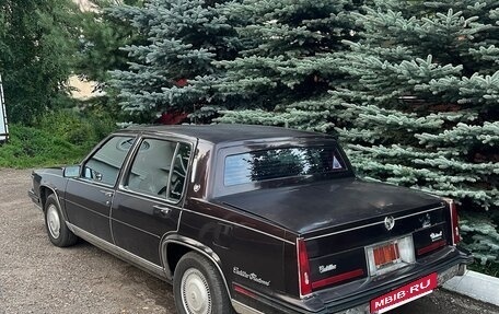 Cadillac Fleetwood I, 1985 год, 1 000 000 рублей, 2 фотография
