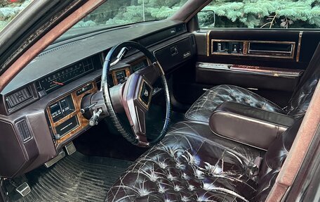 Cadillac Fleetwood I, 1985 год, 1 000 000 рублей, 12 фотография