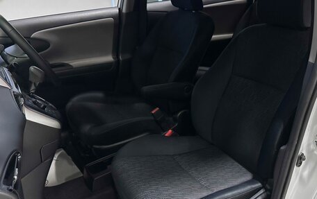 Toyota Wish II, 2009 год, 1 347 000 рублей, 16 фотография