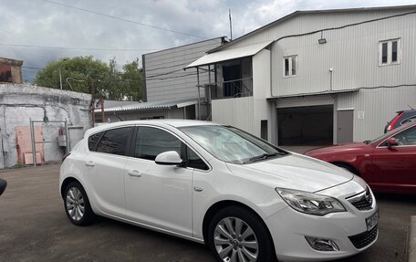 Opel Astra J, 2012 год, 780 000 рублей, 2 фотография