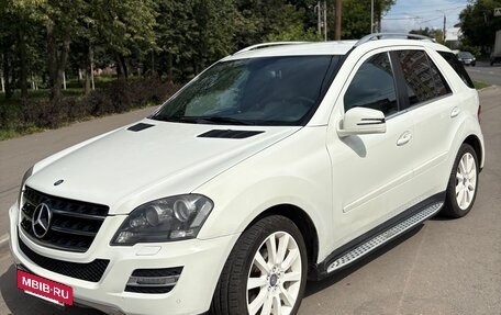 Mercedes-Benz M-Класс, 2010 год, 2 200 000 рублей, 2 фотография