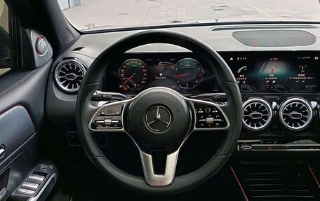 Mercedes-Benz GLB, 2022 год, 1 850 999 рублей, 10 фотография