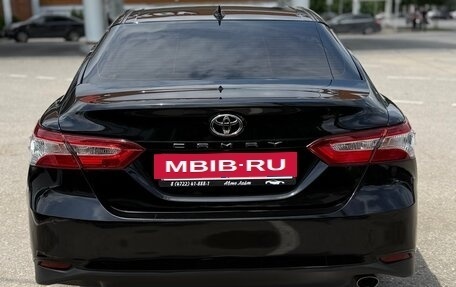 Toyota Camry, 2020 год, 2 450 000 рублей, 17 фотография
