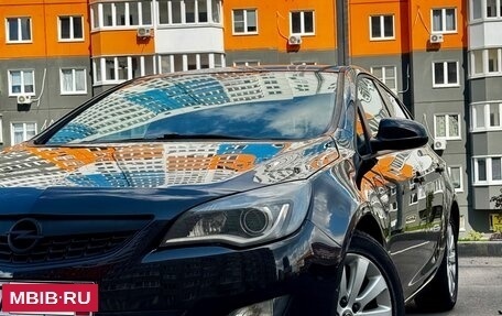 Opel Astra J, 2011 год, 635 000 рублей, 15 фотография