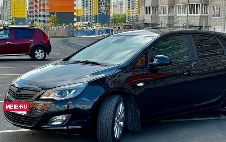 Opel Astra J, 2011 год, 635 000 рублей, 4 фотография