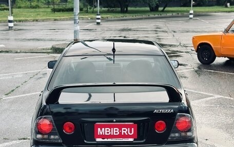 Toyota Altezza, 1999 год, 1 000 000 рублей, 10 фотография