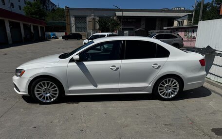 Volkswagen Jetta VI, 2010 год, 900 000 рублей, 4 фотография