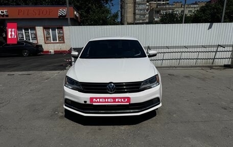 Volkswagen Jetta VI, 2010 год, 900 000 рублей, 2 фотография