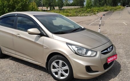 Hyundai Solaris II рестайлинг, 2011 год, 480 000 рублей, 1 фотография