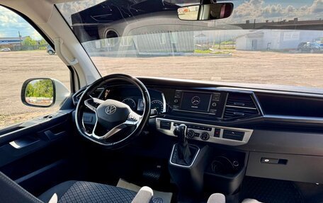 Volkswagen Multivan T6 рестайлинг, 2021 год, 3 500 000 рублей, 10 фотография
