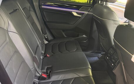 Volkswagen Touareg III, 2020 год, 4 900 000 рублей, 19 фотография