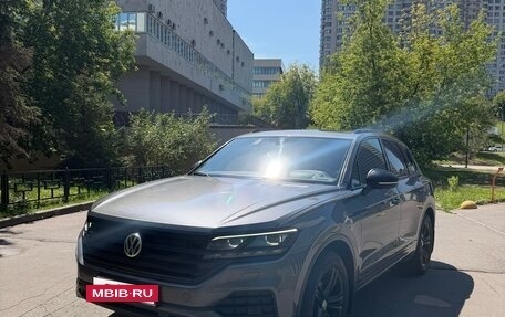 Volkswagen Touareg III, 2020 год, 4 900 000 рублей, 2 фотография