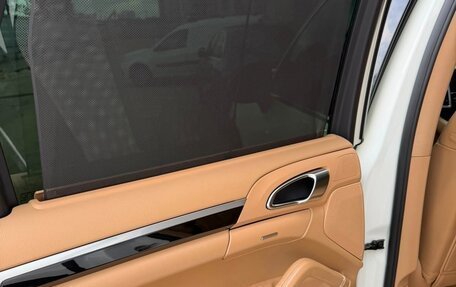 Porsche Cayenne III, 2011 год, 2 545 000 рублей, 15 фотография