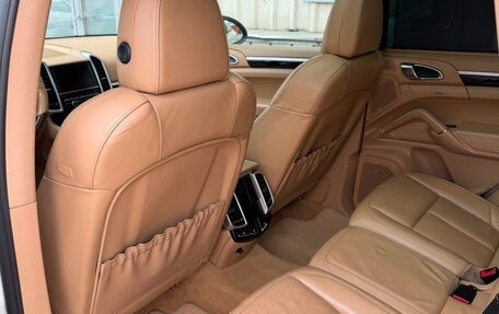 Porsche Cayenne III, 2011 год, 2 545 000 рублей, 12 фотография