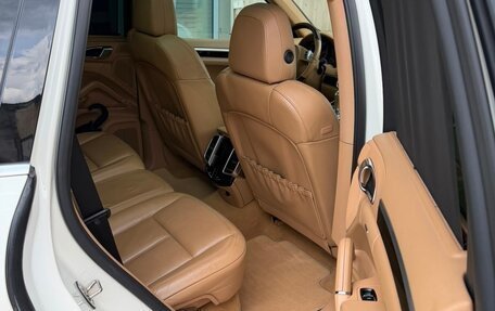 Porsche Cayenne III, 2011 год, 2 545 000 рублей, 14 фотография