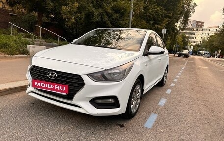 Hyundai Solaris II рестайлинг, 2019 год, 980 000 рублей, 3 фотография