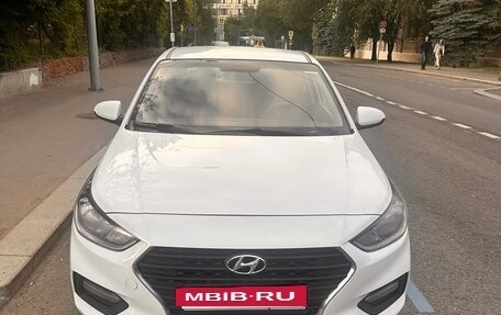 Hyundai Solaris II рестайлинг, 2019 год, 980 000 рублей, 5 фотография