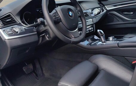 BMW 5 серия, 2016 год, 2 420 000 рублей, 11 фотография