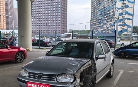 Volkswagen Golf IV, 2002 год, 230 000 рублей, 2 фотография