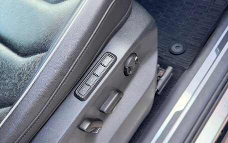 Volkswagen Tiguan II, 2020 год, 3 400 000 рублей, 14 фотография