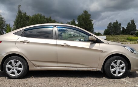 Hyundai Solaris II рестайлинг, 2011 год, 480 000 рублей, 7 фотография