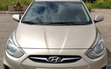 Hyundai Solaris II рестайлинг, 2011 год, 480 000 рублей, 3 фотография