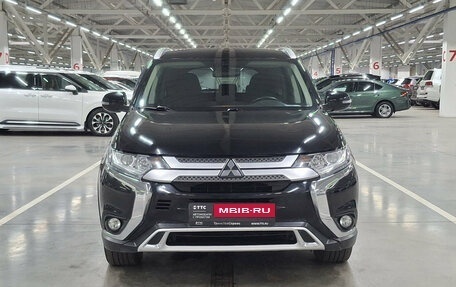 Mitsubishi Outlander III рестайлинг 3, 2019 год, 2 190 000 рублей, 6 фотография