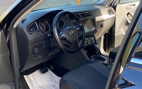 Volkswagen Tiguan II, 2017 год, 2 250 000 рублей, 10 фотография