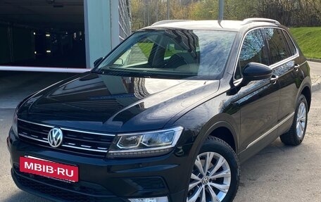 Volkswagen Tiguan II, 2017 год, 2 250 000 рублей, 3 фотография