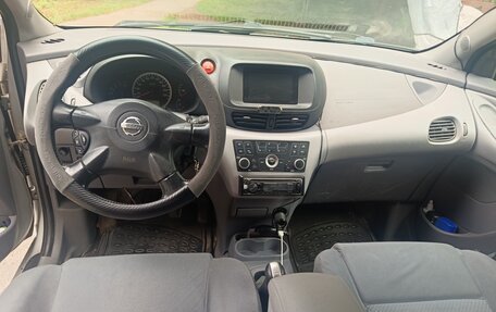 Nissan Almera Tino i, 2004 год, 320 000 рублей, 10 фотография