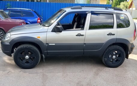 Chevrolet Niva I рестайлинг, 2011 год, 480 000 рублей, 6 фотография