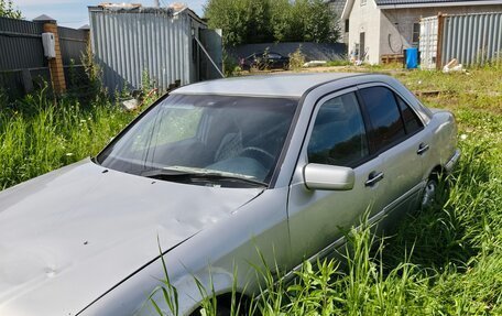 Mercedes-Benz C-Класс, 1998 год, 119 000 рублей, 3 фотография
