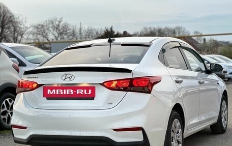 Hyundai Solaris II рестайлинг, 2017 год, 1 000 000 рублей, 6 фотография