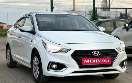 Hyundai Solaris II рестайлинг, 2017 год, 1 000 000 рублей, 2 фотография