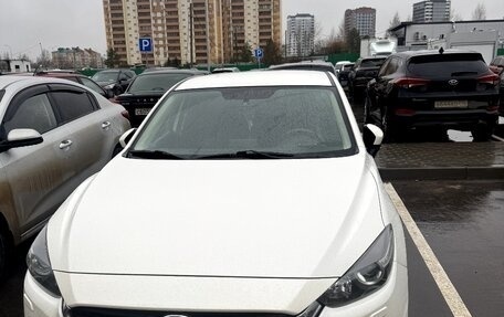 Mazda 3, 2018 год, 1 700 000 рублей, 2 фотография
