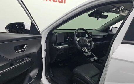 Hyundai Kona, 2024 год, 2 600 000 рублей, 20 фотография