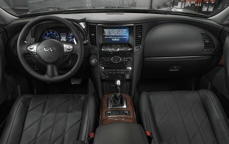 Infiniti QX70, 2014 год, 1 849 000 рублей, 9 фотография