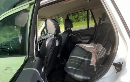 Land Rover Freelander II рестайлинг 2, 2013 год, 1 650 000 рублей, 8 фотография